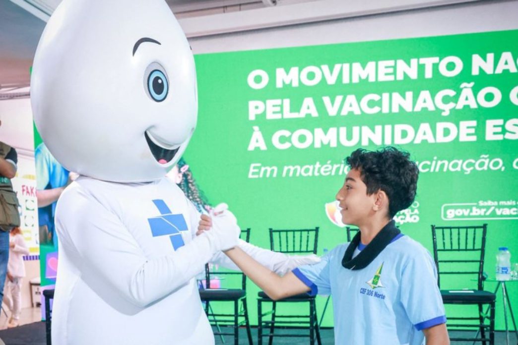Ze Gotinha em acao no Balcao News