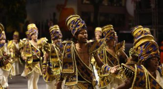 04Canto da Alvorada Campea Carnval BHCaetano Balcao News 7 3 25