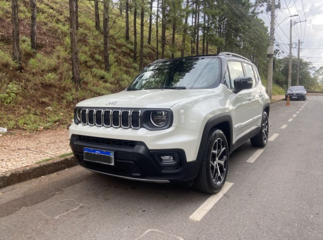 Jeep Renegade Sahara 2025