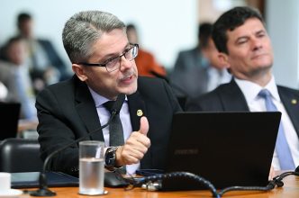 Comissao Senado aprova uso de arma para advogados Balcao News Edilson Rodrigues 9 4 25
