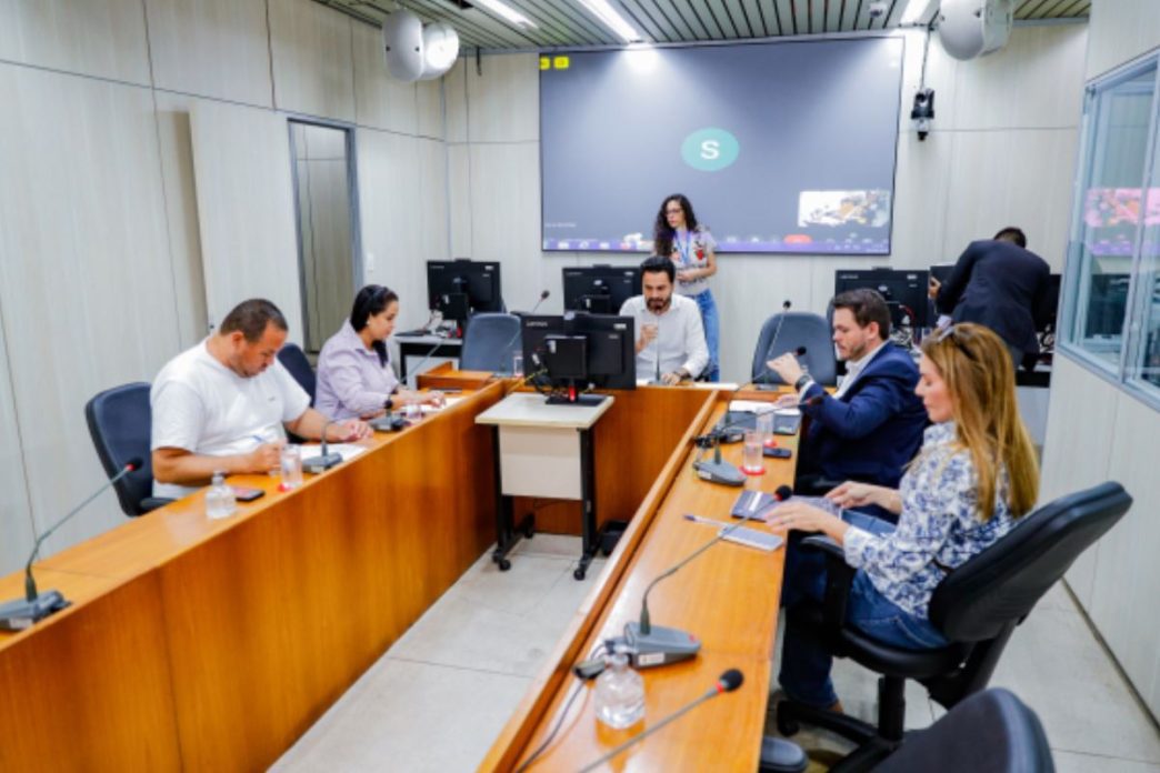 reuniao da Comissao de Legislacao e Justica 01 04 2025