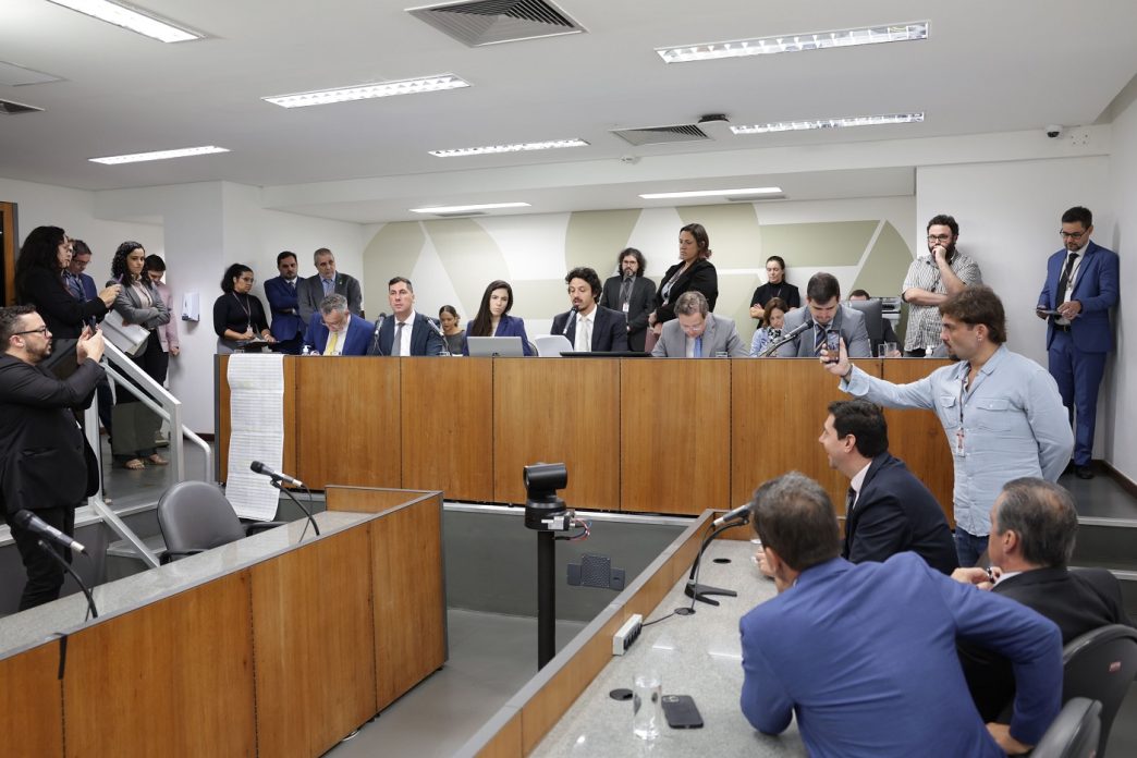 Adiada votacao transferencia imoveis Daniel protzner Balcao News