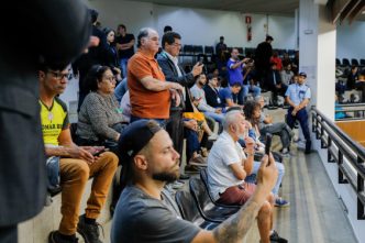 Aprovado em 1o turno publicidade lateral em bancas Dara Ribeiro Balcao News