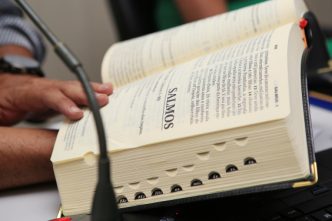 Biblia pode ser usada em escolas 30 5 25 Balcao News