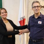 Bárbara Botega e Romeu Zema fazem caminhada no Mercado Central de BH