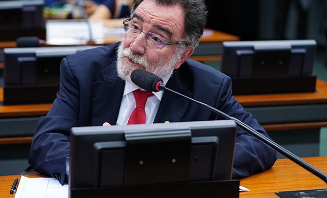 PT avalia lançar Patrus Ananias ao governo de Minas em 2026 12 Patrus