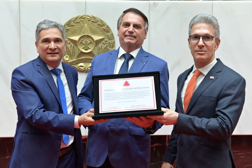 Bolsonaro recebe o diploma 28 8 23 Luiz Santana