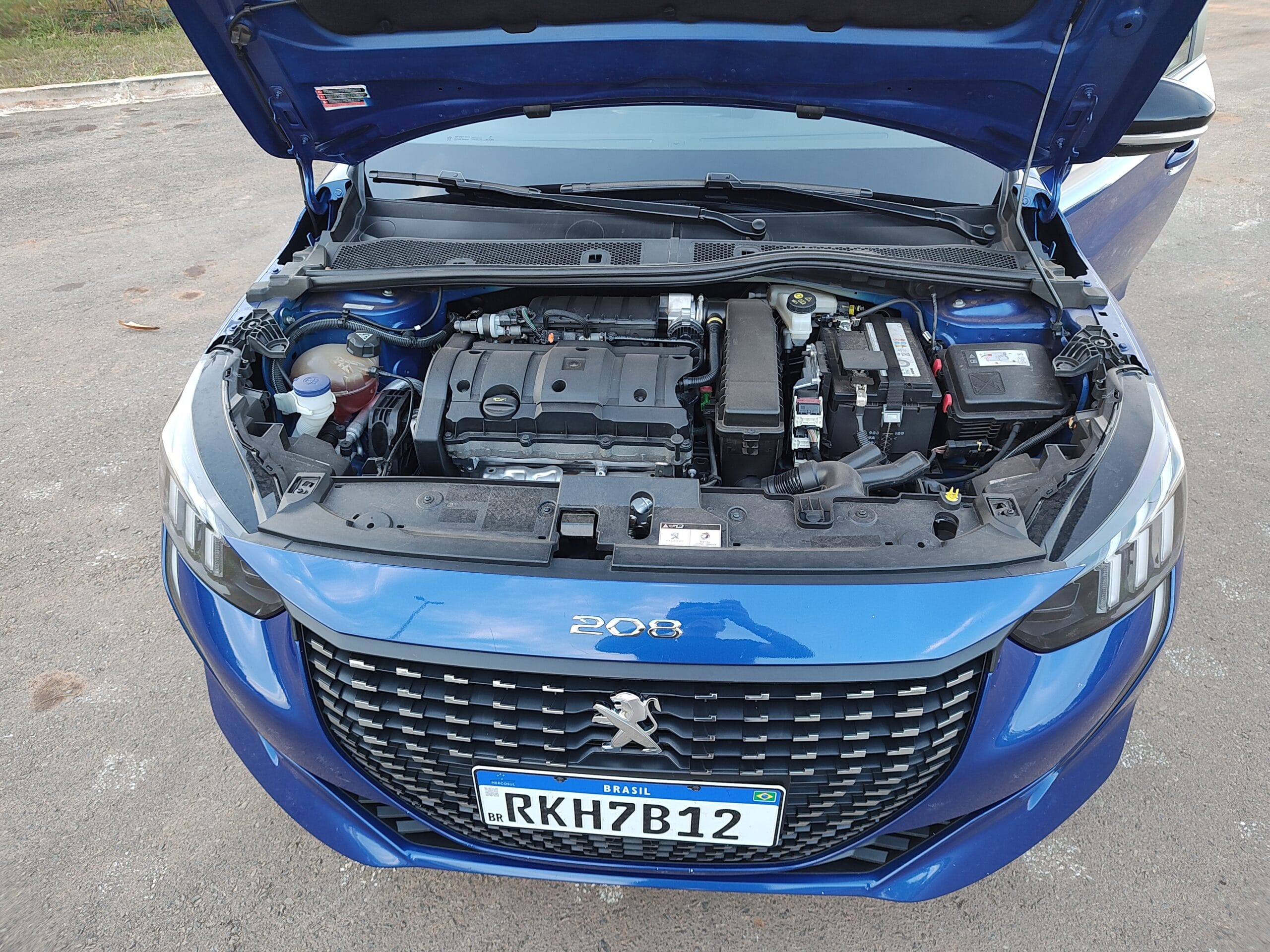 Peugeot 208 Griffe 2023: completo e bem equipado 5 Peugeot 208 Griffe 2023. Balcao News 07 scaled