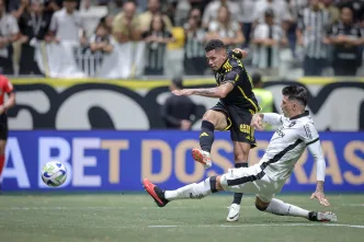 Paulinho marcou para a vitoria do Galo. Foto Pedro Souza CAM Balcao News
