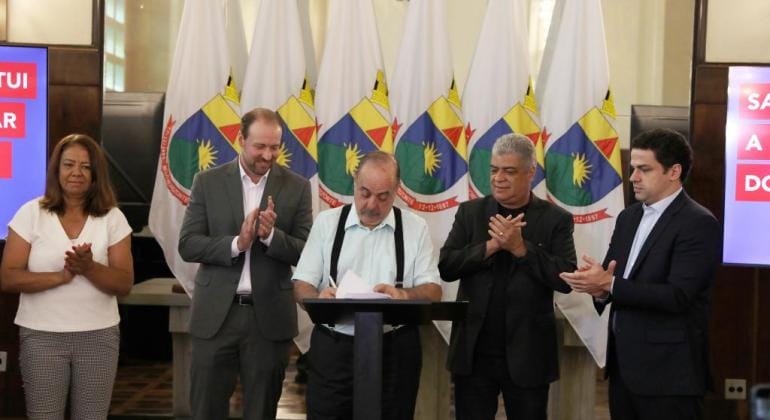 Fuad sanciona piso enfermagem 25 10 23 Amira Hissa Balcao news