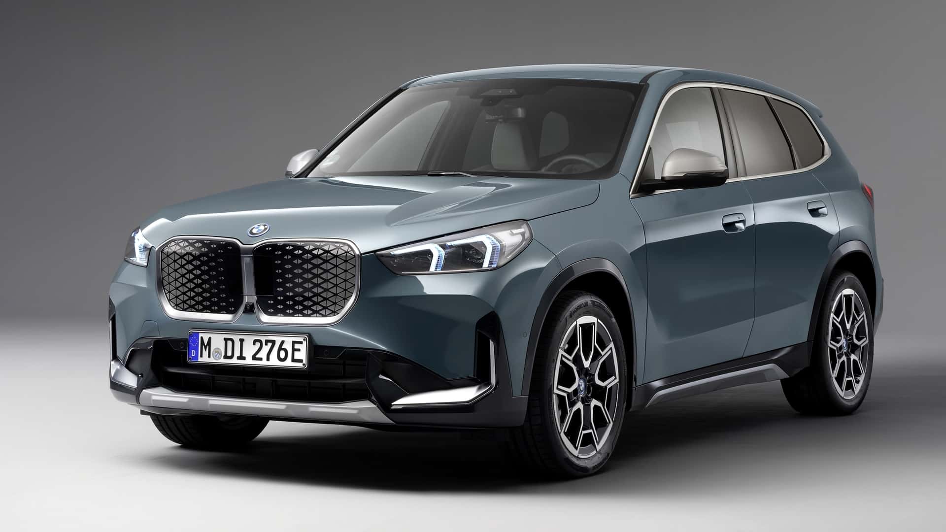 BMW iX1 e drive 2024 Balcao News 01