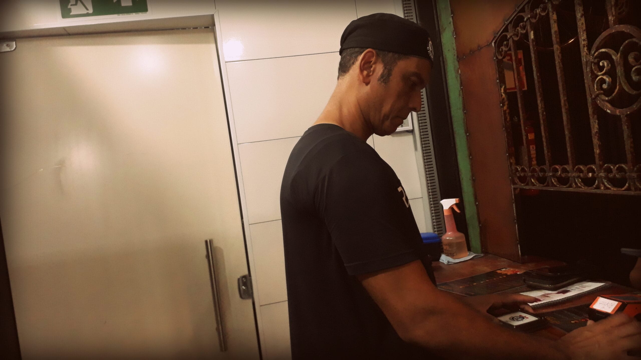 Eduardo Leonardo. Balcao News A2 scaled