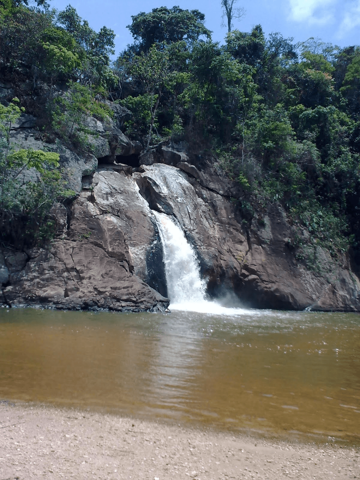 Estrada Real: Distritos de Mariana – parte 1 5 Cachoeira do O Foto cachoeiradoo.blogspot.com