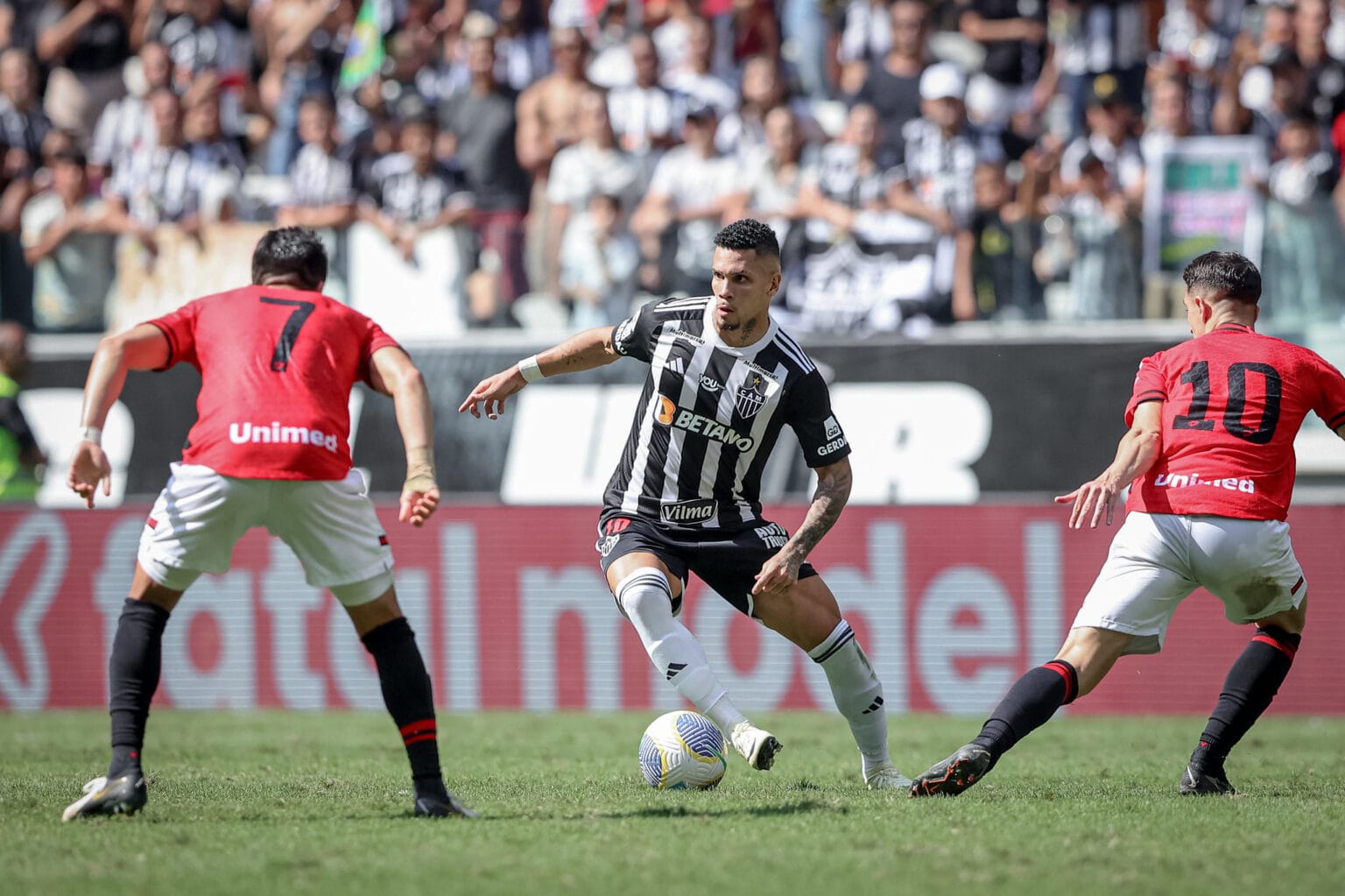 Paulinho marcou o gol que deu o empate para o Atletico Balcao News