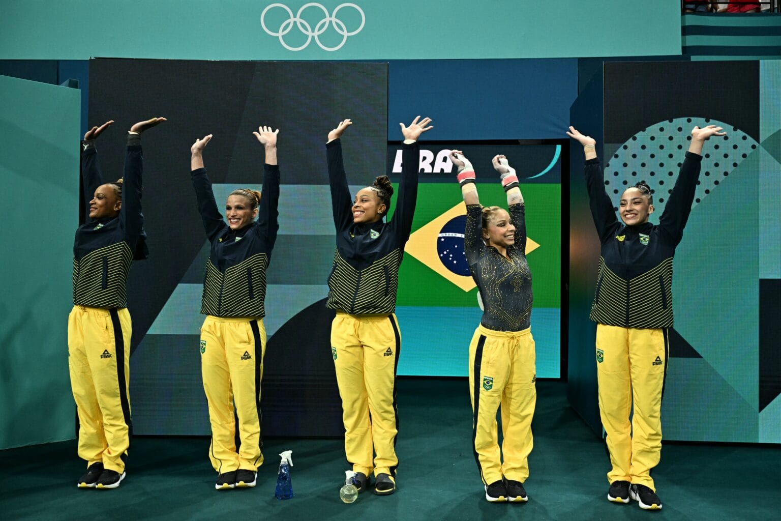 Brasil e bronze por equipe na ginastica Balcao News 30 7 24 Time Brasil