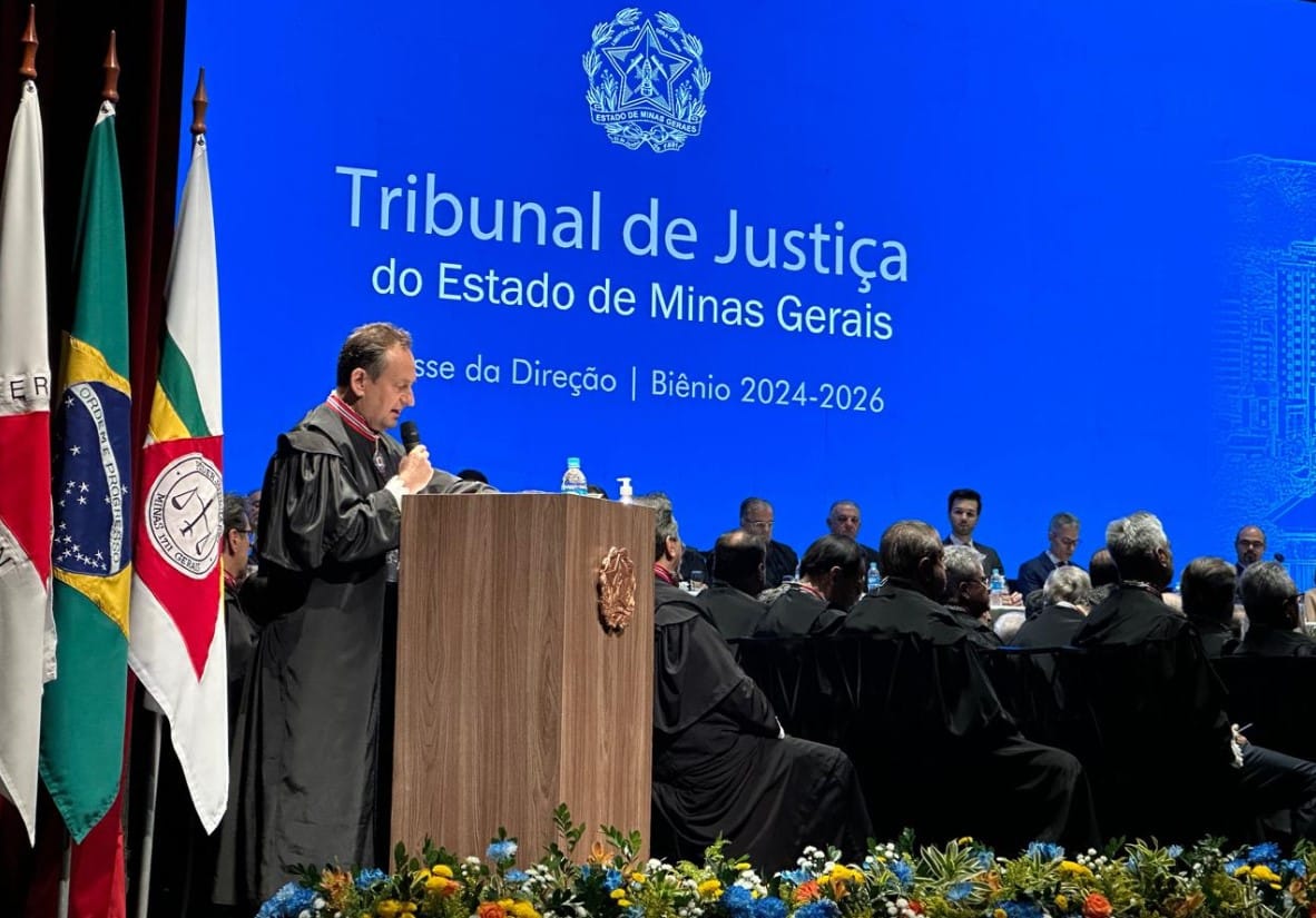 Luiz Carlos de Azevedo Correa Junior tomou posse no TJMG Balcao News 01