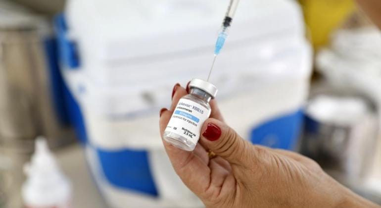 Dose cde vacinas contra Covid chegam a BH 6 11 24 Balcao News