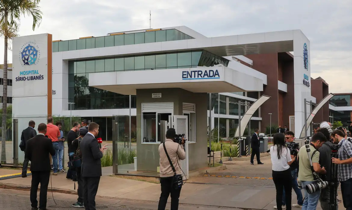 Lula passa por cirurgia no cerebro Fabio Rodrigues Pozzebiom Balcao News 10 12 24