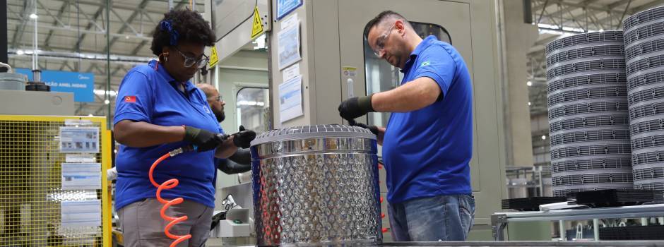 Minas gerou mais de 144 mil empregos em 2024 Victor Fagundes 31 1 25 Balcao News