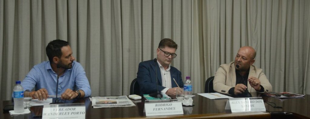 Camara comunicacao interna Fiemg discute midia externa SJJ 4 2 15 Balcao News