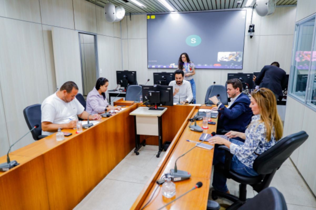 reuniao da Comissao de Legislacao e Justica 01 04 2025