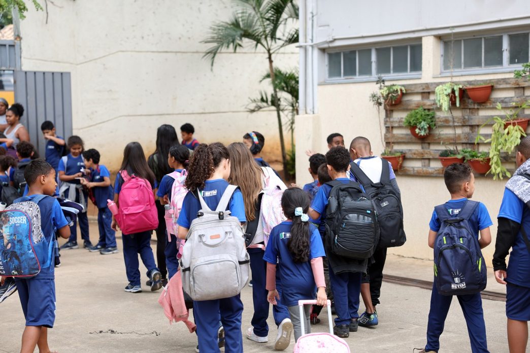 Almg discute PNEducacao Elisabete Guimaraes 19 6 25 Balcao News