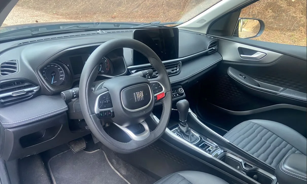 Fastback Hybrid 2025 08