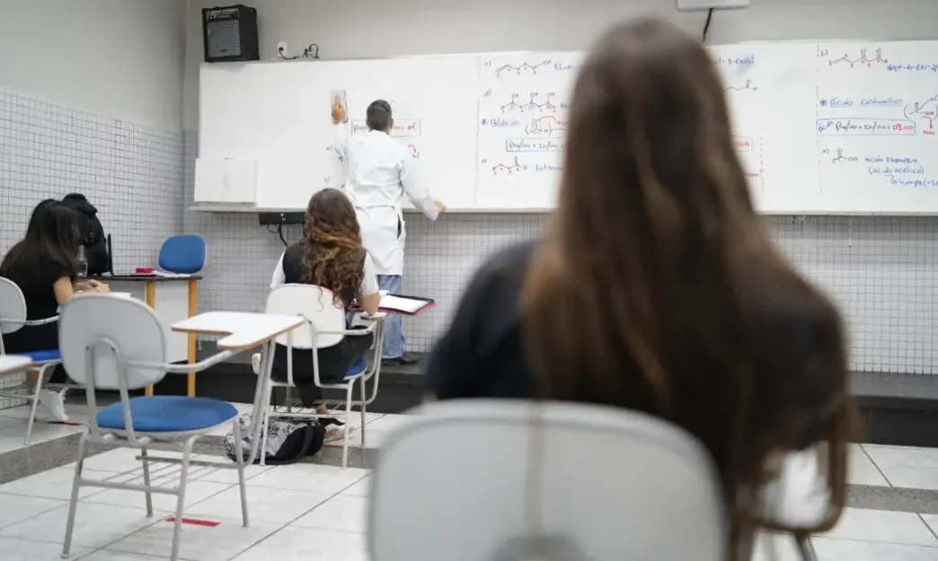 Premio Jovem Cientista Studio Formatura Galois Divulgacao Balcao News 23 7 25