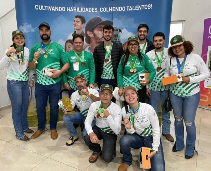Artigos 14 8 25 1
