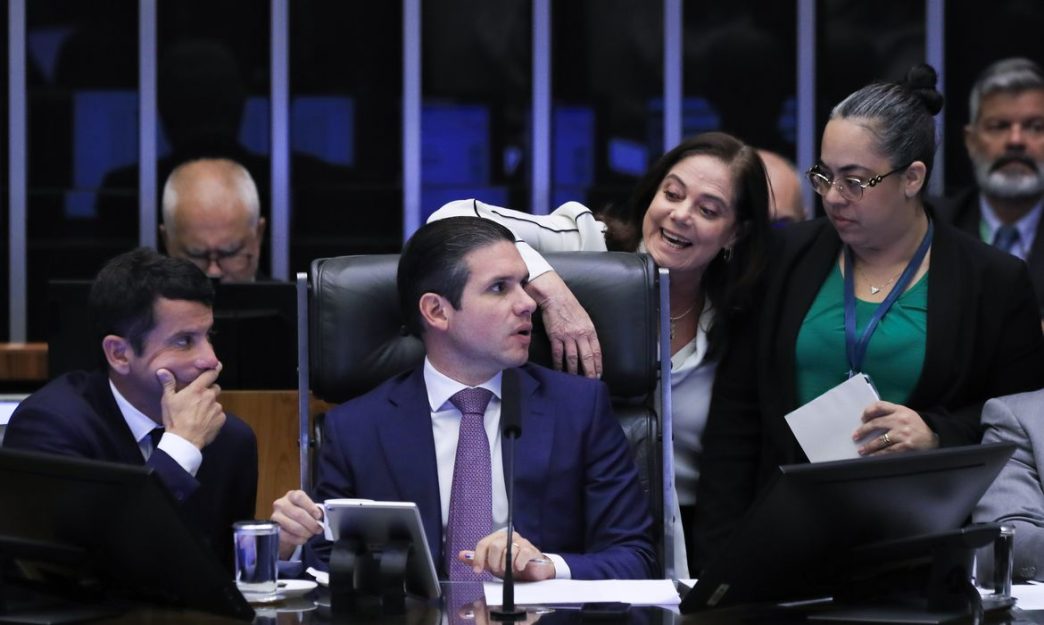 Camara coloca urgencia para PL que isenta IR para 5 mil Lula Marques Balcao News 22 8 25