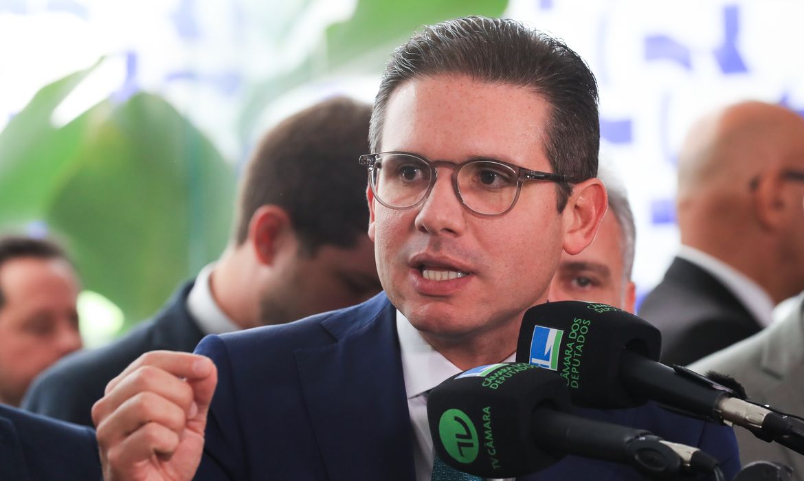 Motta envia pedido de afastamento de 15 deputados por obstrucao Lula Marques Balcao news 9 8 25