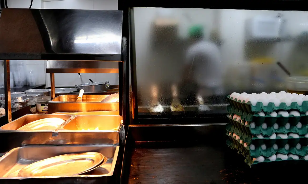 Setor de servicos bate recorde de empregos Tania Rego 28 8 25 Balcao News