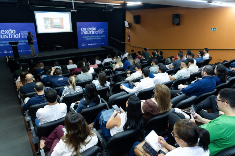 Conexao industrial Fiemg Uberlandia 20 9 25 Balcao News