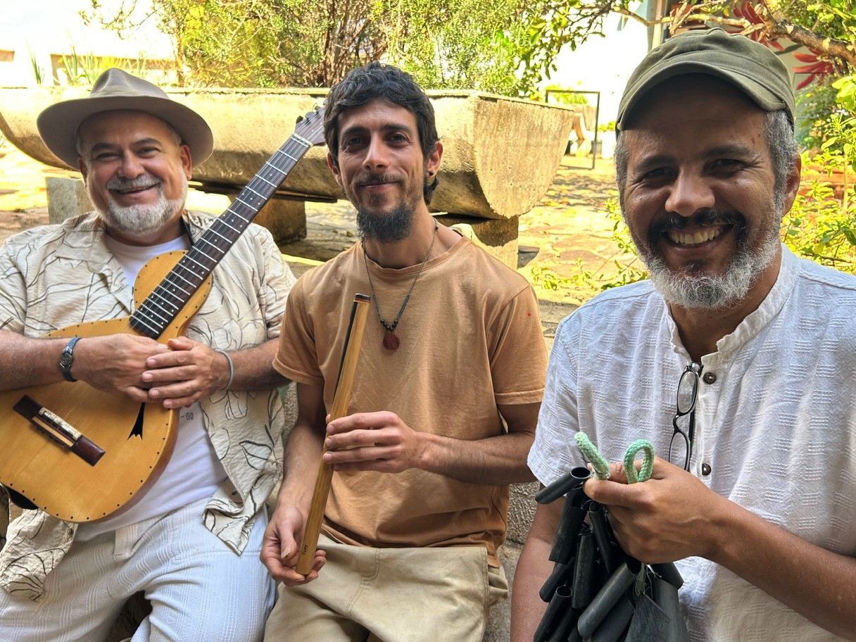 Levi Ramiro Carlinhos Ferreira e Renato Tupi Balcao News Jazz Brumadinho 13 9 25