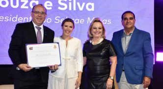 Marcelo Souza e Silva recebe homenagem Uberaba 8 9 25 Balcao News