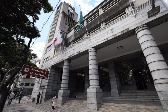 CMBH discute carreira de servidor balcao News Rodrigo Clemente. 24 10 25