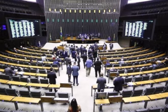 Camara aprova pena maior para falsificador de bebidas Balcao News 29 10 25