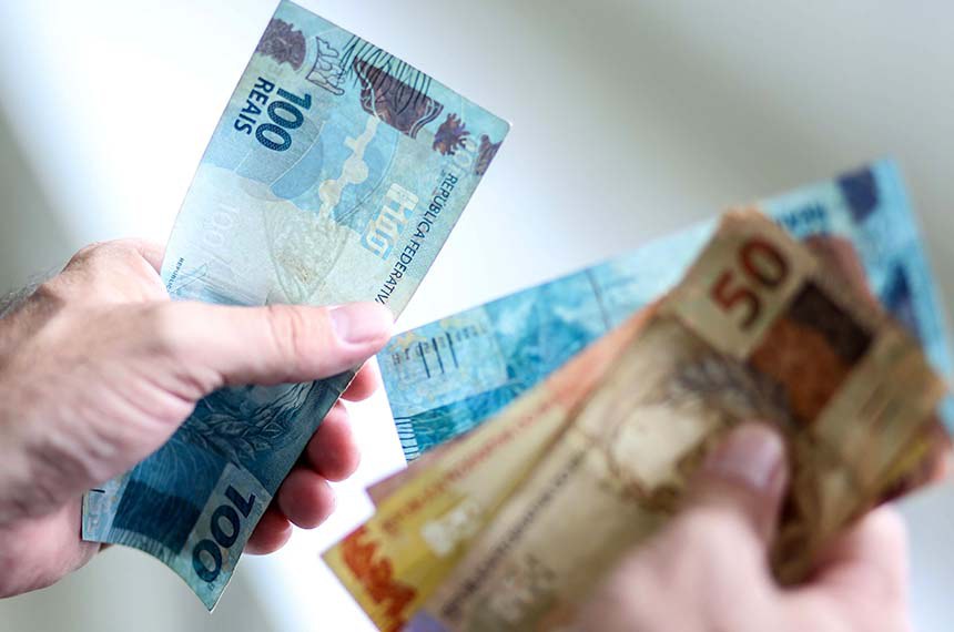 Isencao 5 mil e taxacao super ricos Gilson Abre AEN balcao News