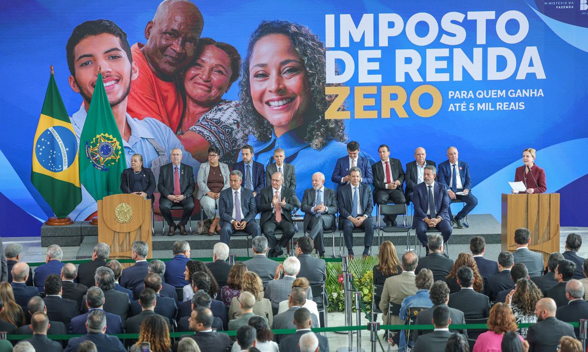 Lula sanciona isencao do IR ate 5 mil Fabio Rodrigues Pozzebom Balcao News