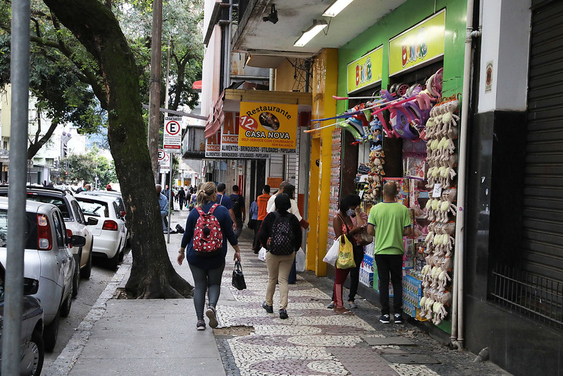 Feriado comercio Adao de Souza