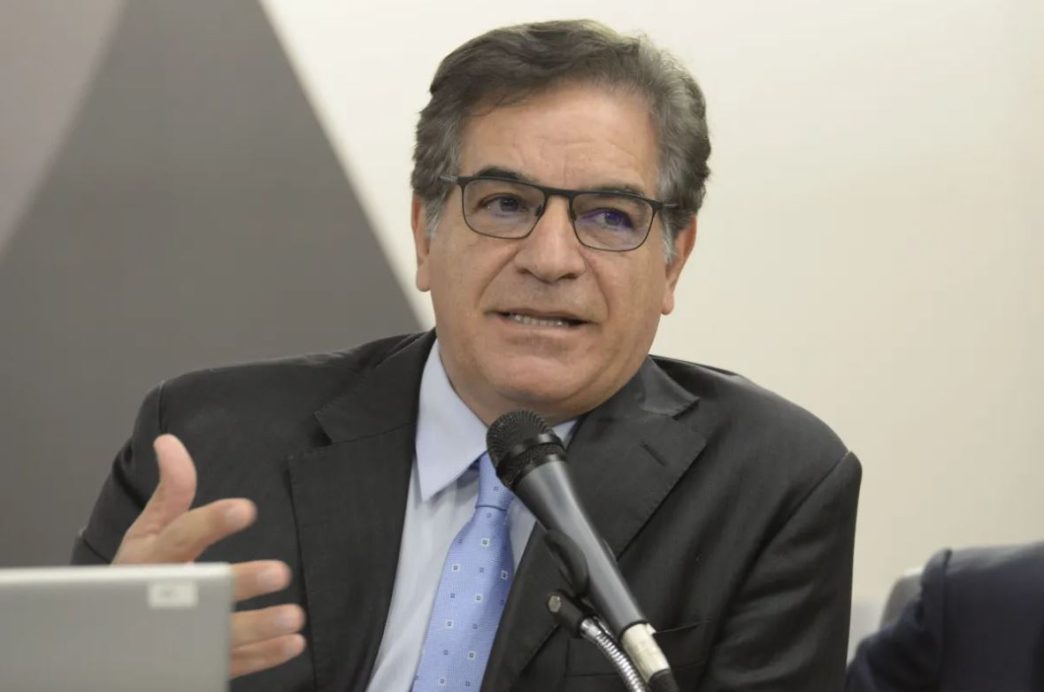 Especialista debate infraestrutura e mobilidade durante o Eloos Itatiaia, em BH, com foco no desenvolvimento econômico sustentável.