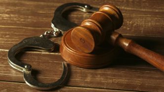 O tribunal da vergonha por Walter Nery