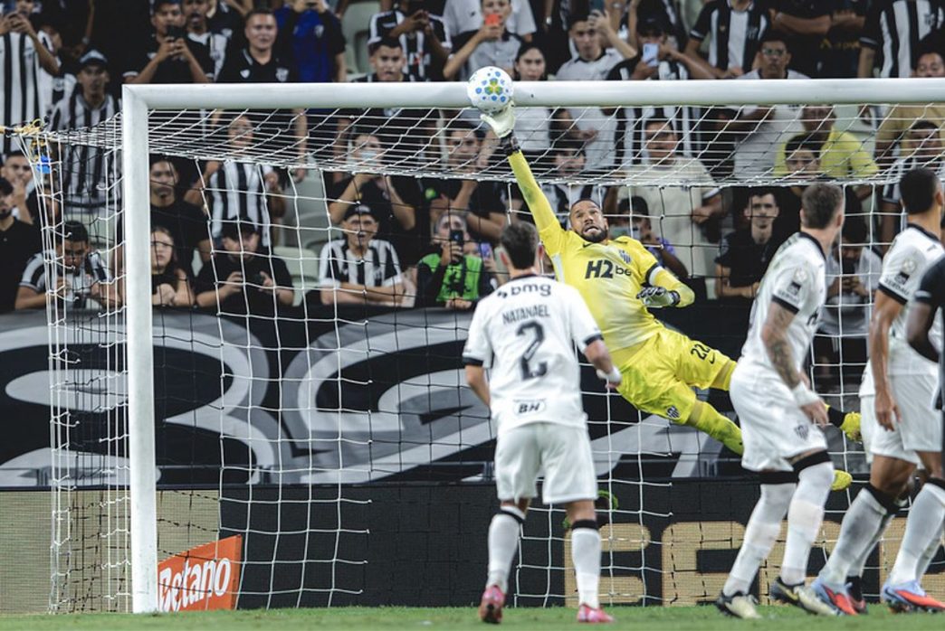Galo: Classificou sem convencer! Canabrava em Campo. Foto: Pedro Souza/CAM.