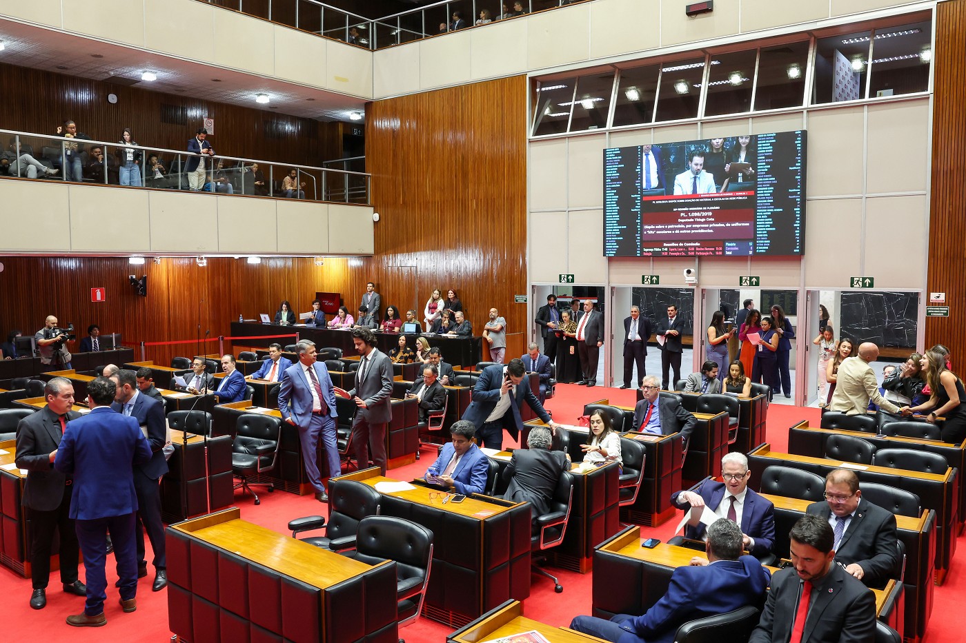 Lei autoriza venda de imóveis de Minas para abatimento da dívida com a União