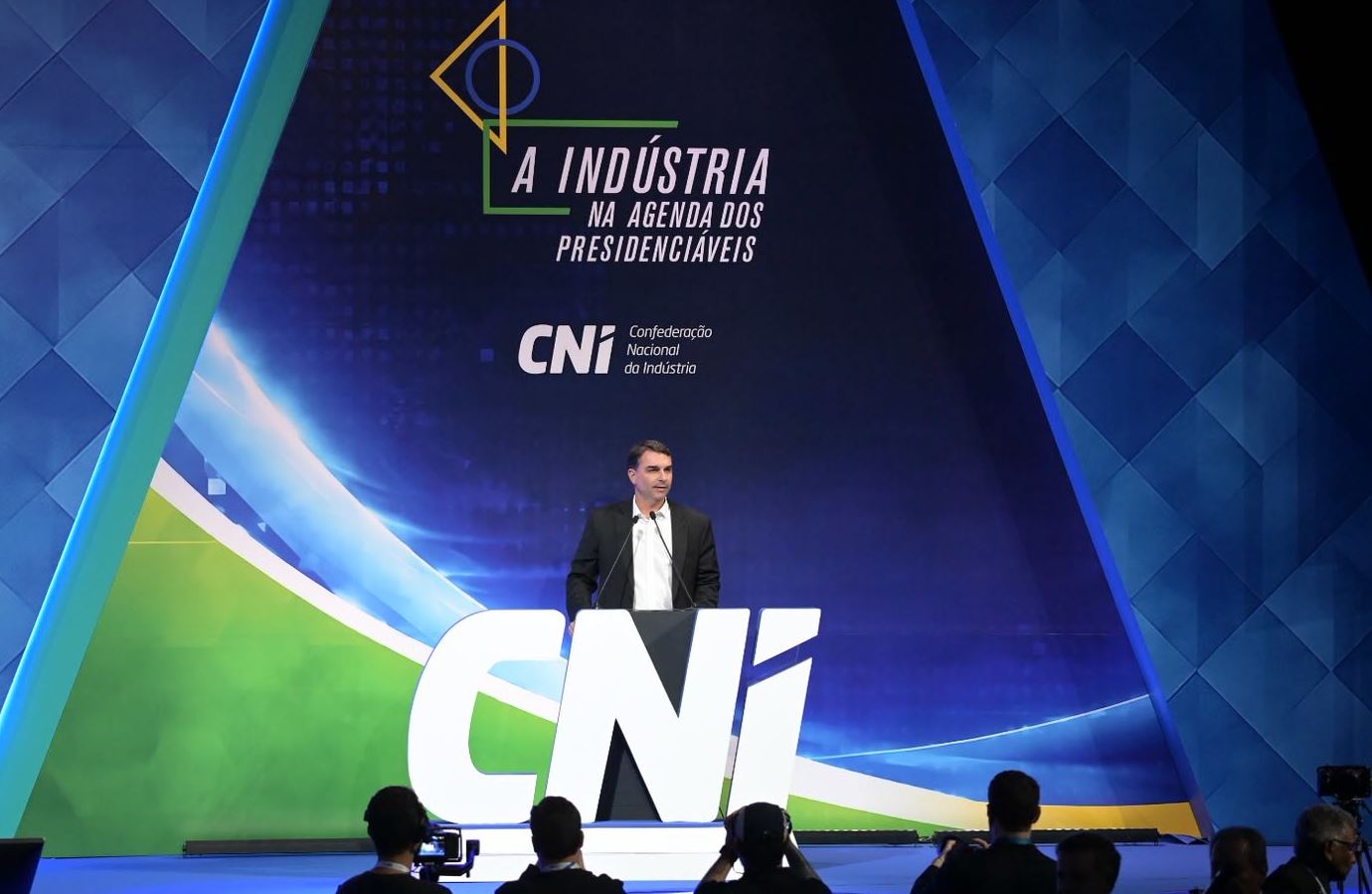 FIEMG participa, em Brasília, de painel da indústria com presidenciáveis 4 Flavio Bolsonaro no evento Presidenciais na CNI