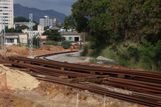 Vereadores cobram informações sobre impactos da Linha 2 do metrô