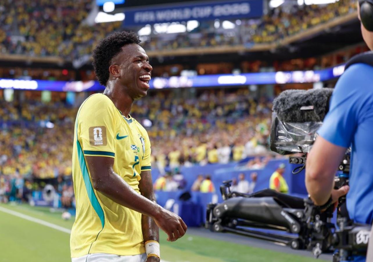Vini Junior feliz
