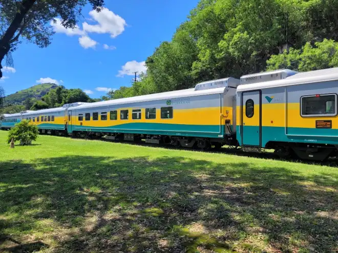 Trem de Férias da EFVM ainda tem vagas para viagens entre MG e ES
