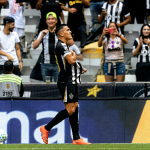 Galo goleia o Grêmio por 3 a 0 e faz festa na Arena MRV