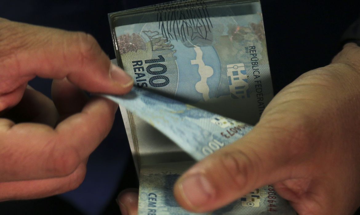 Desenrola Adimplentes começa com crédito de até R$ 15 mil